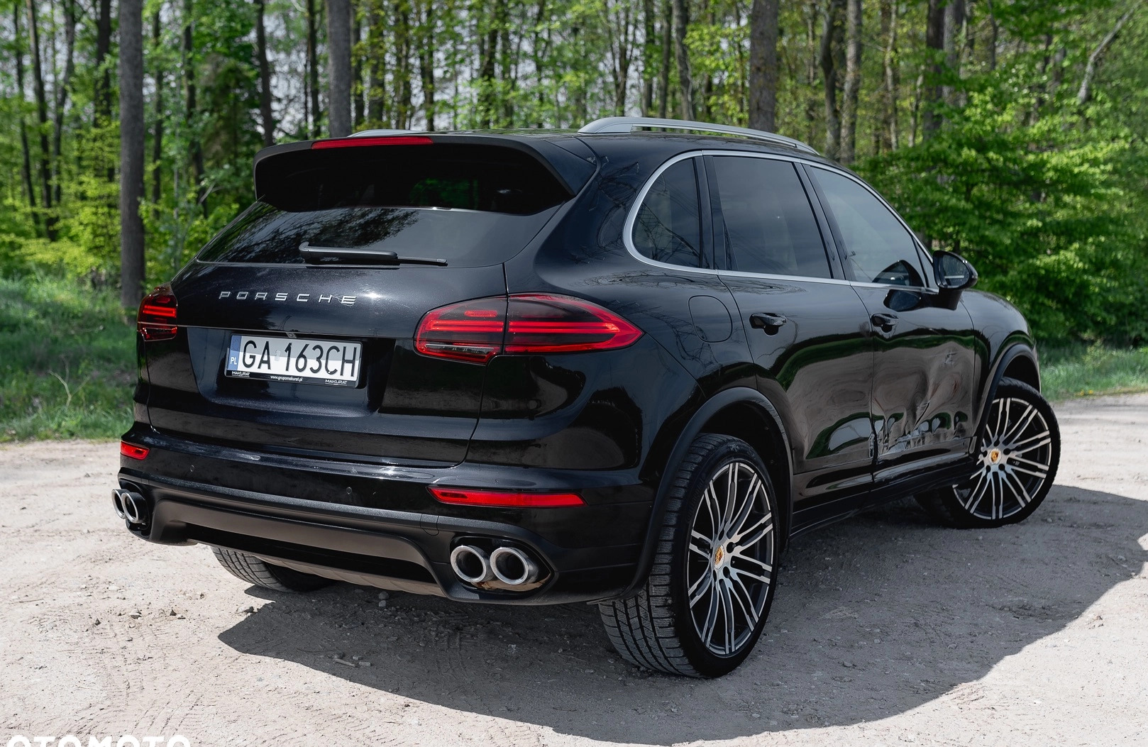 Porsche Cayenne cena 179900 przebieg: 127394, rok produkcji 2016 z Kościan małe 154